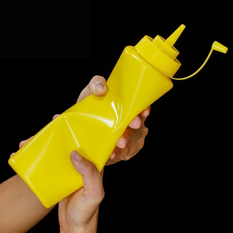 Large Squeeze Condiment Bottle with Nozzle for Sauces