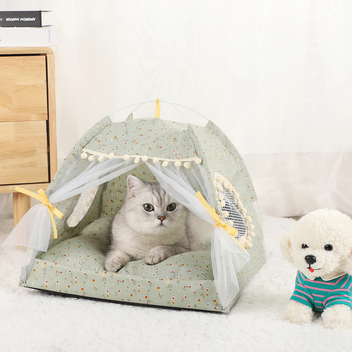 Warm Clamshell Cat Tent Bed with Cushion