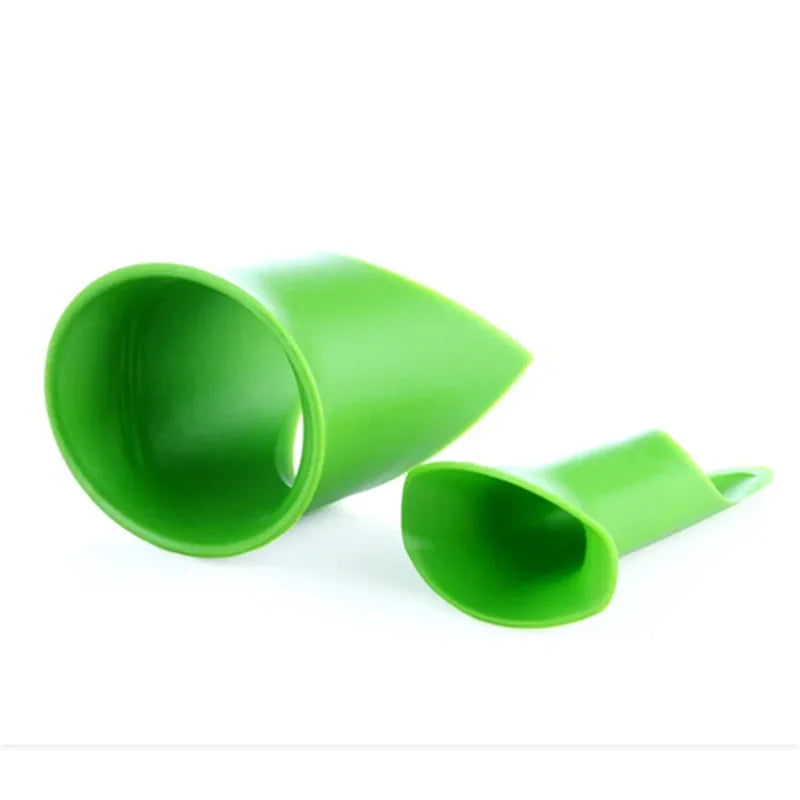 2-in-1 Pepper Corer and Chili Seed Remover Tool