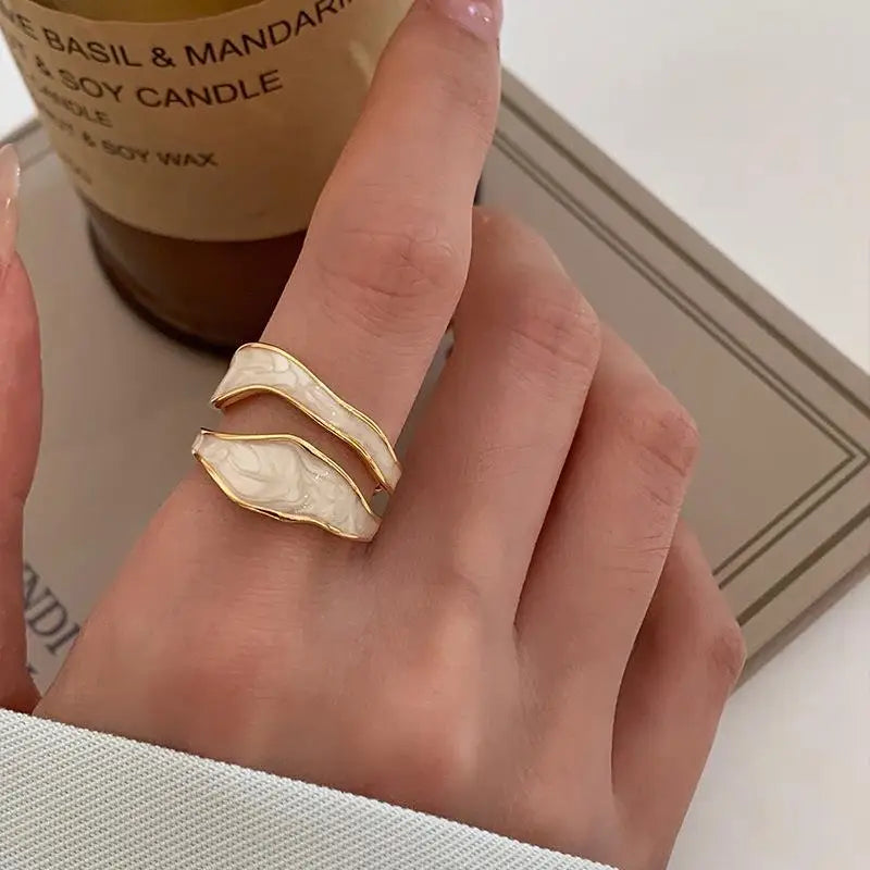 Retro Gold Color Irregular Open Ring with Oil Drip Detail