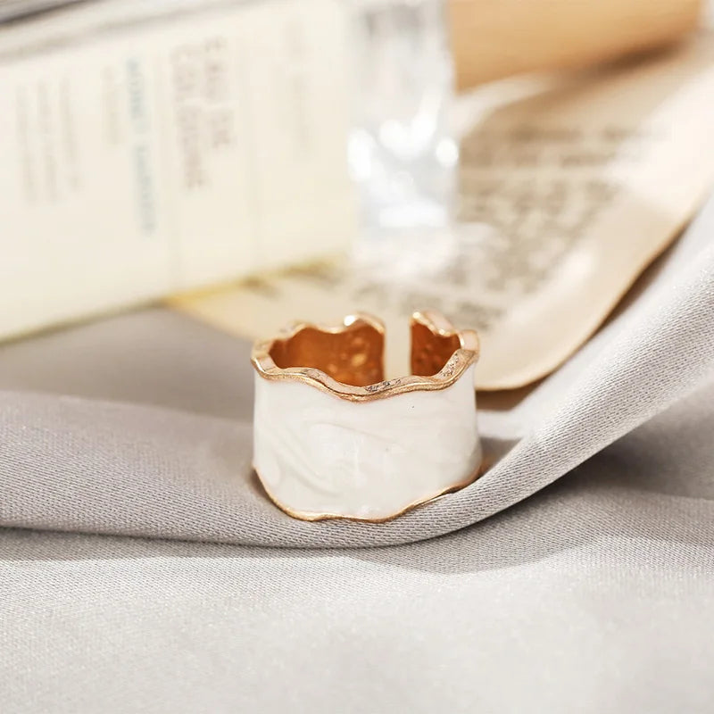 Retro Gold Color Irregular Open Ring with Oil Drip Detail