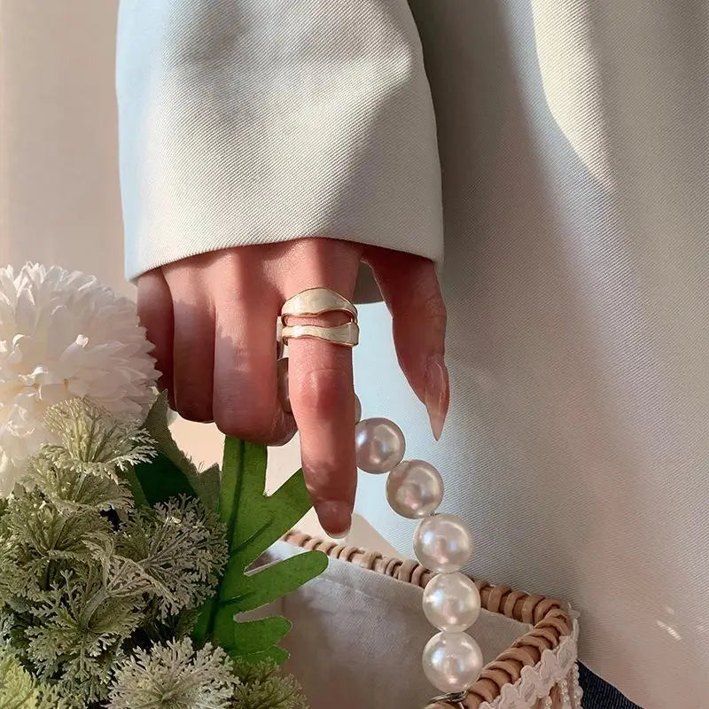 Retro Gold Color Irregular Open Ring with Oil Drip Detail